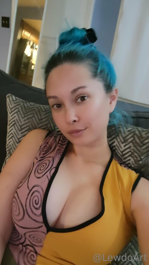 1077x1914_4152cdca688614cb6adfbdf80e614be0.jpg