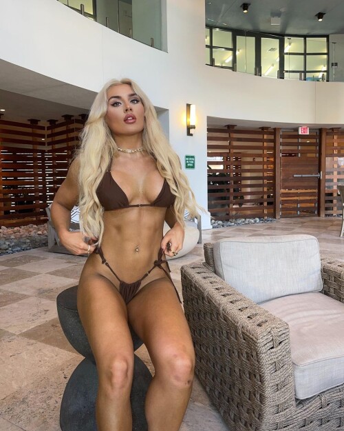 1078875534.md.jpg