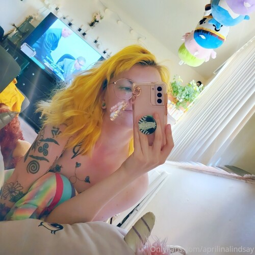 aprilinalindsay Nude Leaked Onlyfans Photo