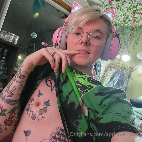 aprilinalindsay Nude Leaked Onlyfans Photo