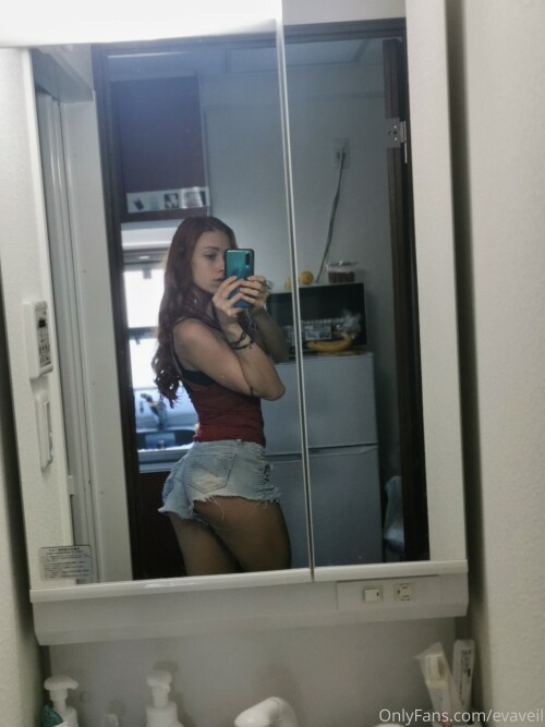 Evaveil Nude Leaked Onlyfans Photo