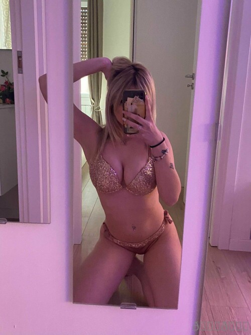 Goldiva - gggoldivaa - Delfi Martinez Nude Leaked Onlyfans Photo Goldiva - gggoldivaa - Delfi Martinez Nude Leaked Onlyfans Photo
