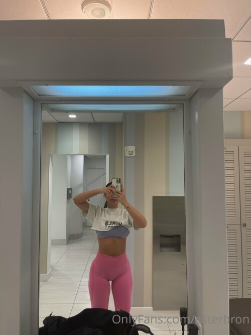 Esterbron Nude Leaked Onlyfans Photo Esterbron Nude Leaked Onlyfans Photo
