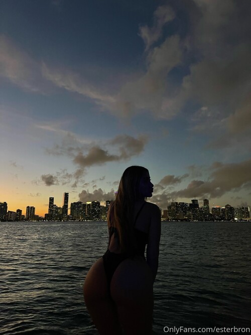 Esterbron Nude Leaked Onlyfans Photo Esterbron Nude Leaked Onlyfans Photo