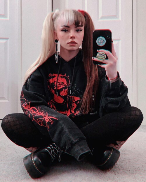 emmalangevinxo_153244774_479349006399693_6469271399852234887_n22f63f517e1cb2af.md.jpg