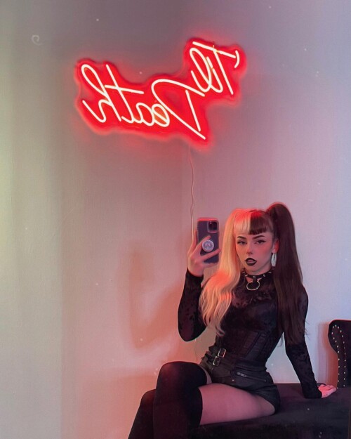 emmalangevinxo_241214284_222609536491153_723800546631441021_nb027a20e3bcb0f32.md.jpg