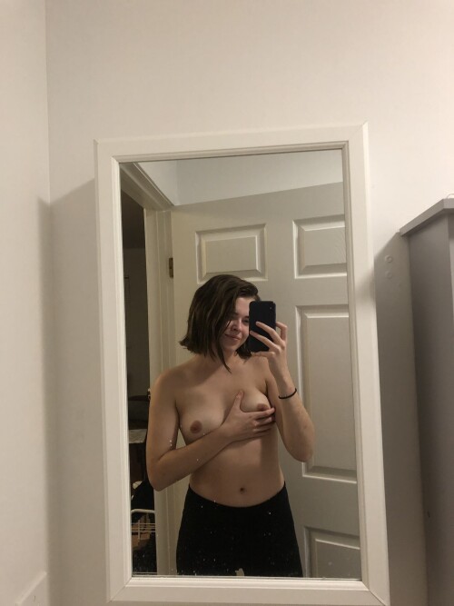 Aubsession aka itsonlyaubrey Nude Leaked Onlyfans Photo
