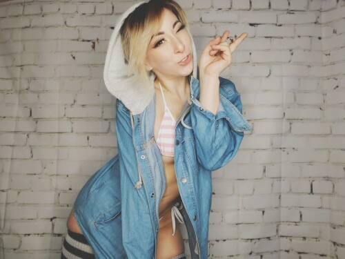 Itsrainingneon Nude Leaked Onlyfans Photo