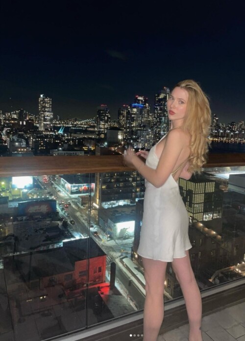 android_girl - Chloe - Gabrielle Hersh Nude Leaked Onlyfans Photo android_girl - Chloe - Gabrielle Hersh Nude Leaked Onlyfans Photo