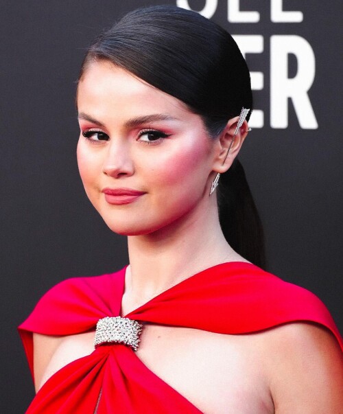 gomezftme_275715807_377108780927138_3031984612237209526_n.md.jpg