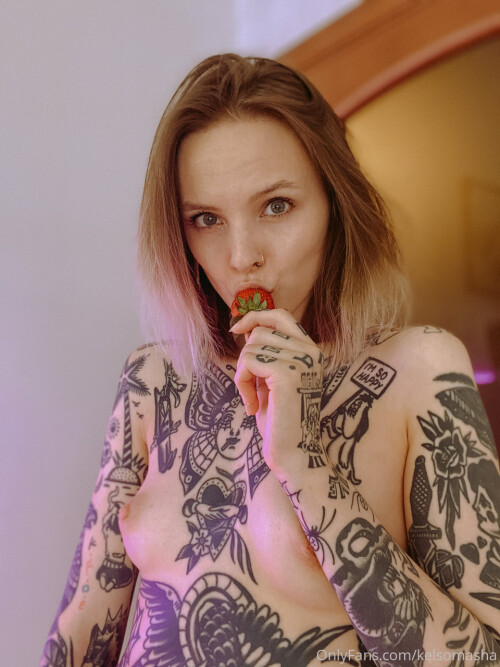 kelsomasha (Tattooed Russian) Nude Leaked Onlyfans Photo kelsomasha (Tattooed Russian) Nude Leaked Onlyfans Photo