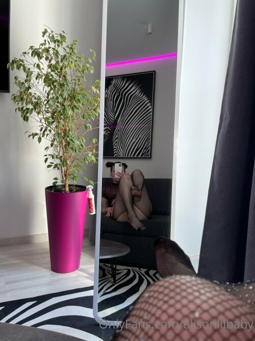 alisonlilbaby/webgirl Nude Leaked Onlyfans Photo alisonlilbaby/webgirl Nude Leaked Onlyfans Photo