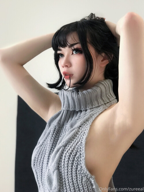 Zureeal Nude Leaked Onlyfans Photo