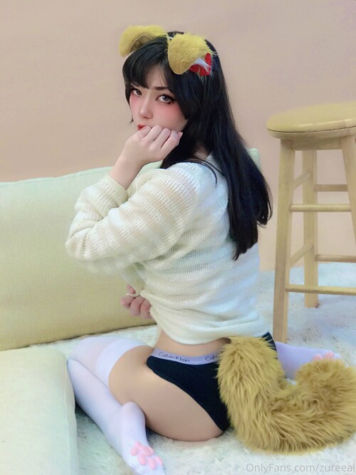 Zureeal Nude Leaked Onlyfans Photo