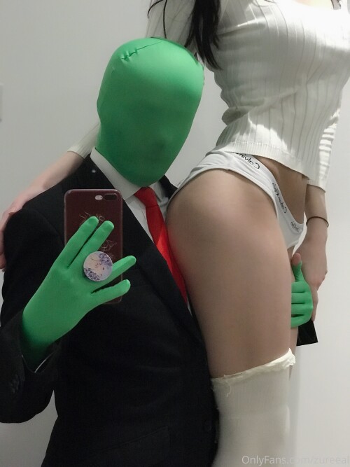 Zureeal Nude Leaked Onlyfans Photo