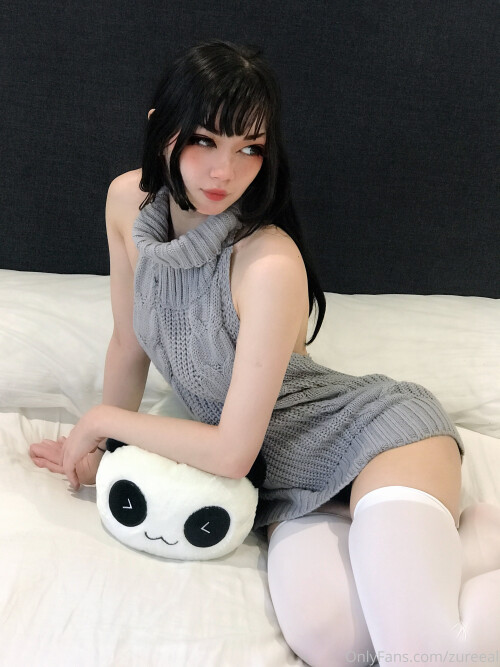 Zureeal Nude Leaked Onlyfans Photo