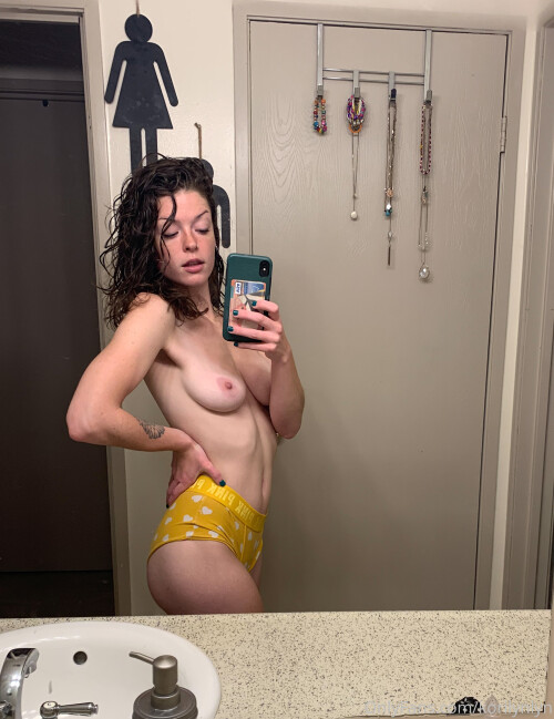 Korilynlyn Nude Leaked Onlyfans Photo Korilynlyn Nude Leaked Onlyfans Photo