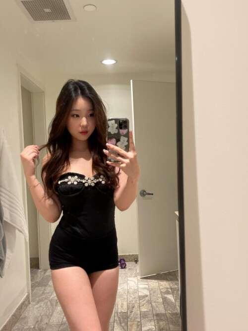 FFz4HtPVIAIP92J.md.jpg