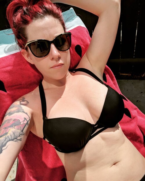 Renee-33ceffe8e8dbc98c34.md.jpg