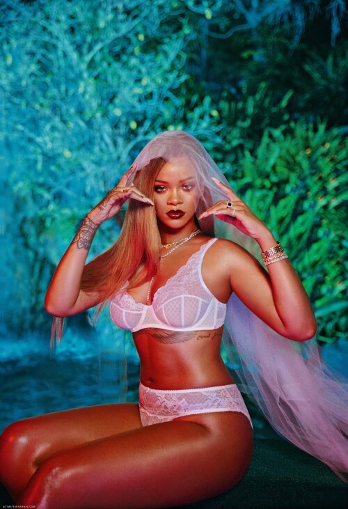 Rihanna-1.md.jpg