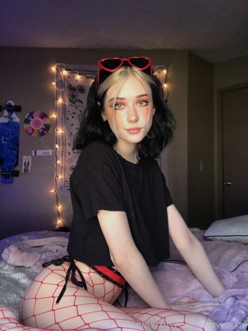 brattydeath2.0 | brattyydeath | brattydeath | cherry_grl Nude Leaked Onlyfans Photo