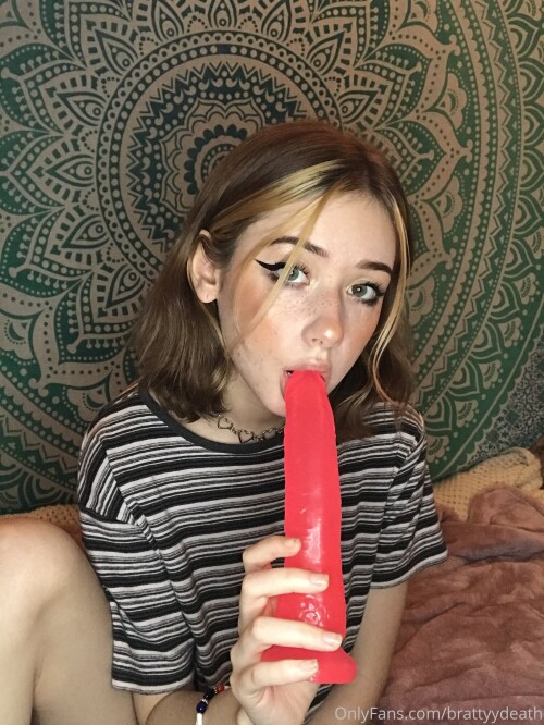 brattydeath2.0 | brattyydeath | brattydeath | cherry_grl Nude Leaked Onlyfans Photo