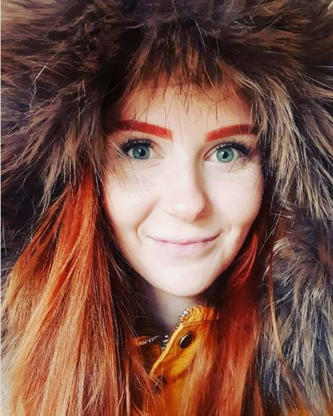 Screenshot-2022-03-14-at-23-56-09-Little-Bee-on-Instagram--instagirl-redhead-redhairgingergirl-smile-happyday-selfie-photooftheday-selfie-photopositivevibes-happymood-winter.png