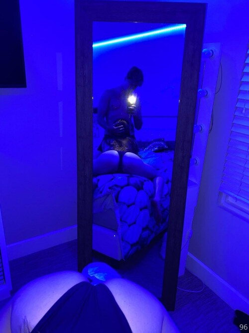 Ally Hardesty | allygatorrz Nude Leaked Onlyfans Photo Ally Hardesty | allygatorrz Nude Leaked Onlyfans Photo