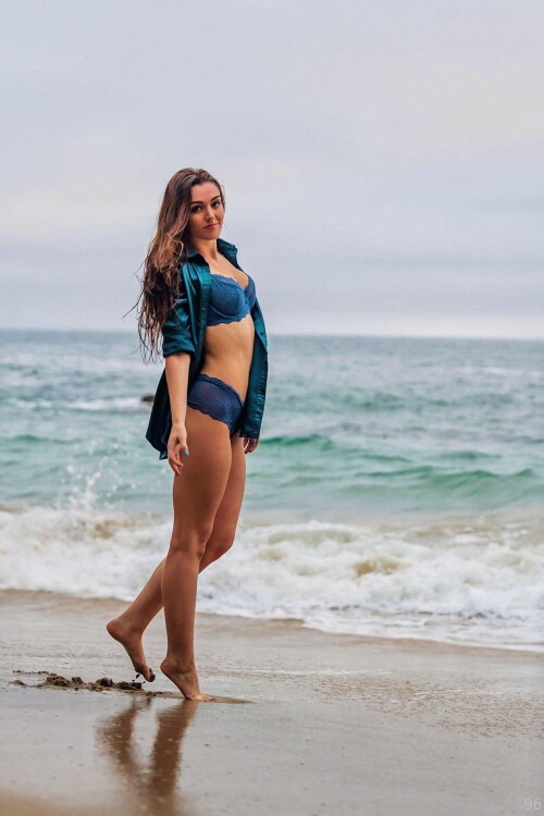 Ally Hardesty | allygatorrz Nude Leaked Onlyfans Photo Ally Hardesty | allygatorrz Nude Leaked Onlyfans Photo