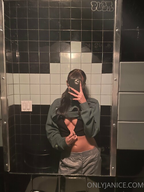 Janice Griffith Nude Leaked Onlyfans Photo