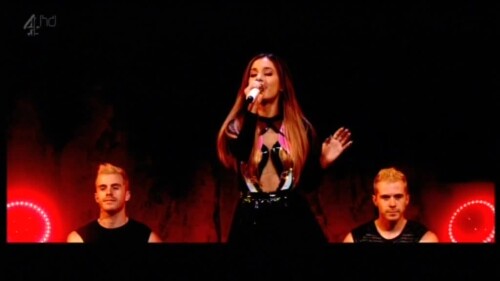 Ariana-Grande---Alan-Carr_-Chatty-Man-UK-Show--50-1.md.jpg