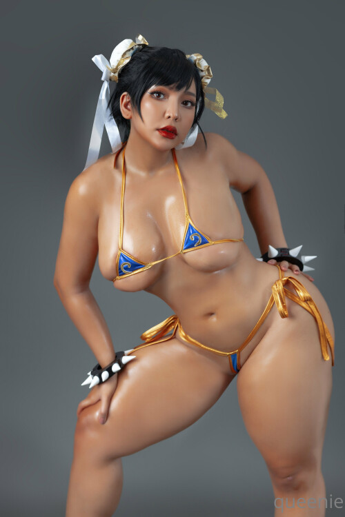 23_QUEENIE_CHUPPY_Chun_Li_Bikini_23.md.jpg