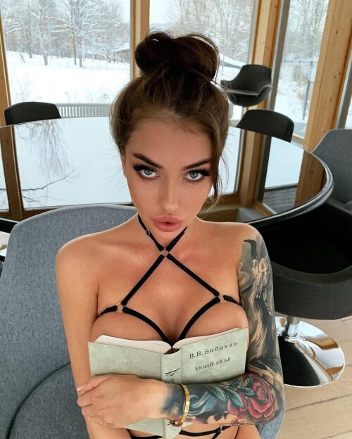 Nessa Orlova | rusmeganfox | nessamooore Nude Leaked Onlyfans Photo