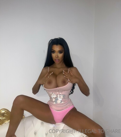 Chloe Khan Nude Leaked Onlyfans Photo