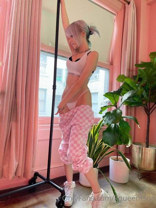 KQ-Kawaii_Queentsun - Emily Something Nude Leaked Onlyfans Photo KQ-Kawaii_Queentsun - Emily Something Nude Leaked Onlyfans Photo