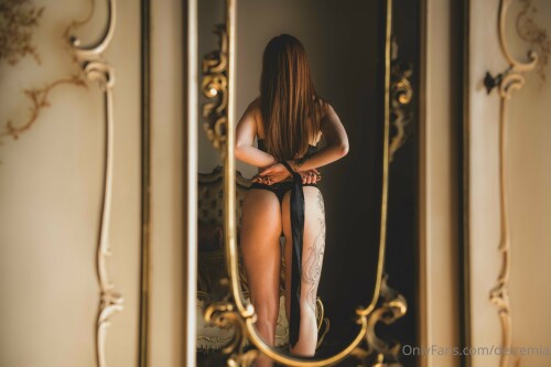 Detremia Nude Leaked Onlyfans Photo Detremia Nude Leaked Onlyfans Photo