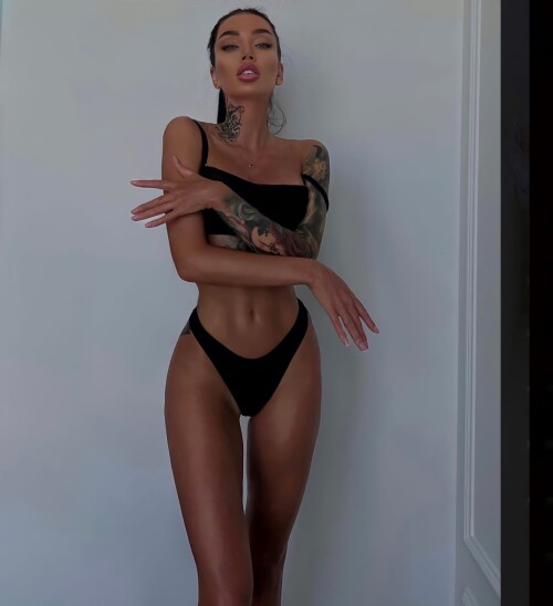Nessa Orlova | rusmeganfox | nessamooore Nude Leaked Onlyfans Photo