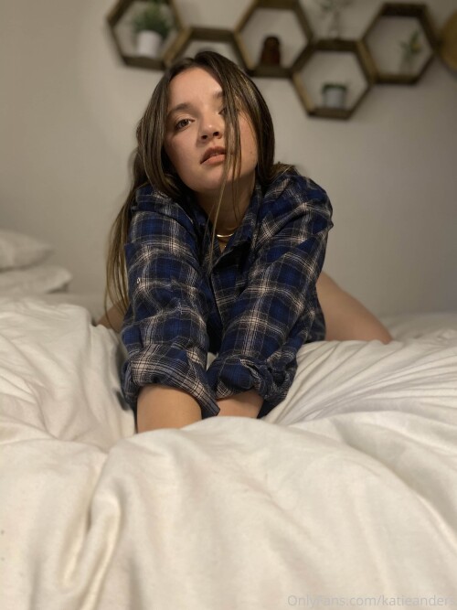 Katie & Rose Anders | katieandrose Nude Leaked Onlyfans Photo Katie & Rose Anders | katieandrose Nude Leaked Onlyfans Photo