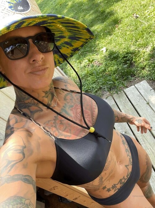 Kinessa Johnson / madaamhuntress Nude Leaked Onlyfans Photo Kinessa Johnson / madaamhuntress Nude Leaked Onlyfans Photo