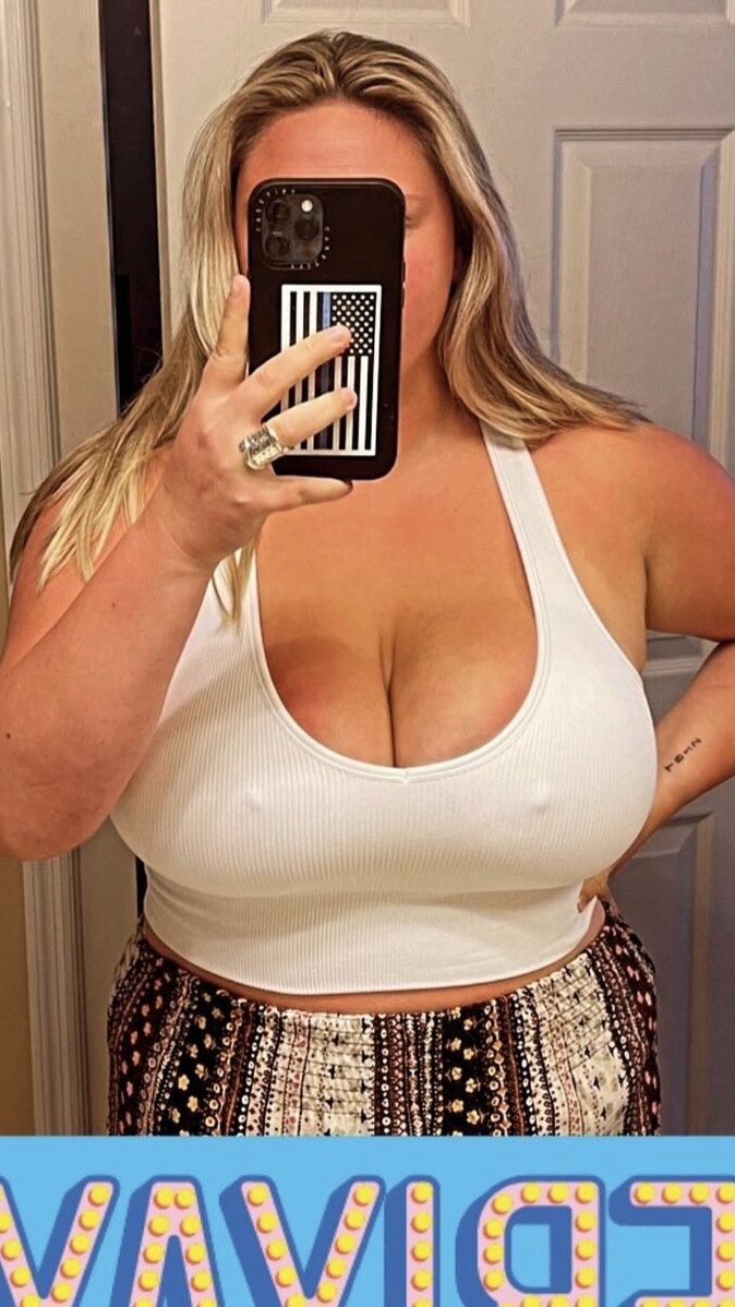 Emma Burzynski. Thicc Leaked Photo 200541 - Fapello.su