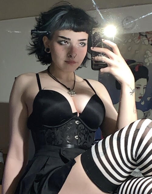 Halfdeadhottie / Fauxlilac / Evilgirll Nude Leaked Onlyfans Photo Halfdeadhottie / Fauxlilac / Evilgirll Nude Leaked Onlyfans Photo