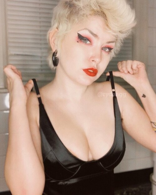 Ryden Armani / Caroline Mosley Nude Leaked Onlyfans Photo Ryden Armani / Caroline Mosley Nude Leaked Onlyfans Photo