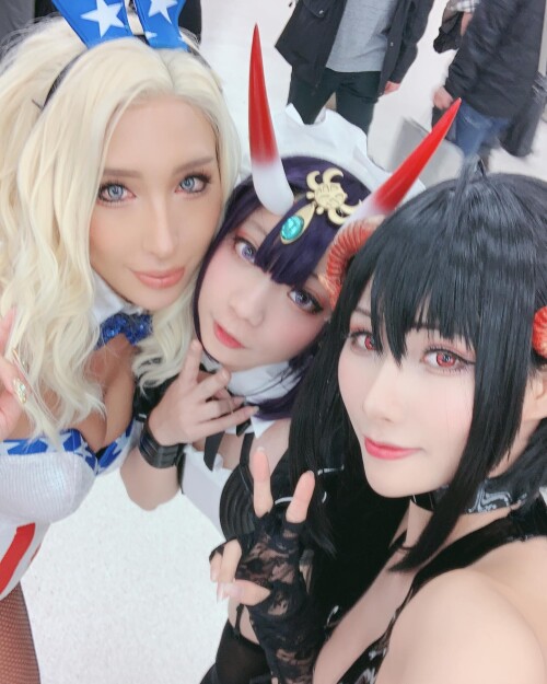 HaneAme--as-Taihou---Succubus-08.1-instagram.com-haneame_cos---B6z-jEYHEER---1.md.jpg