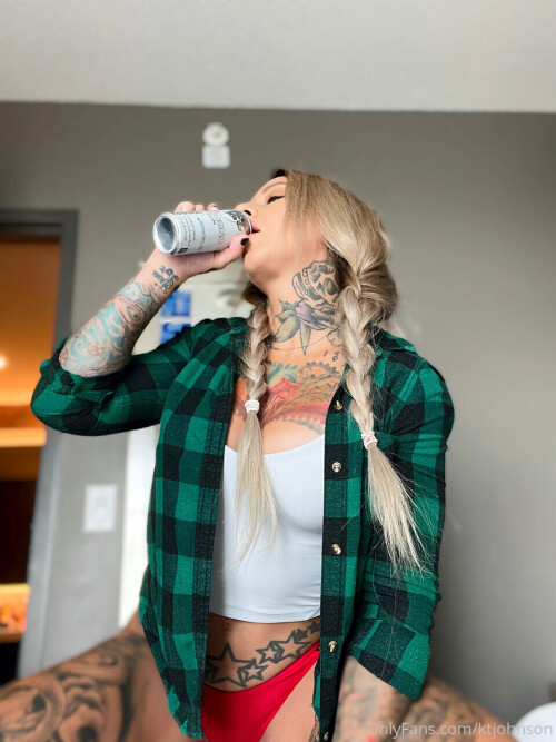 Kinessa Johnson / madaamhuntress Nude Leaked Onlyfans Photo Kinessa Johnson / madaamhuntress Nude Leaked Onlyfans Photo