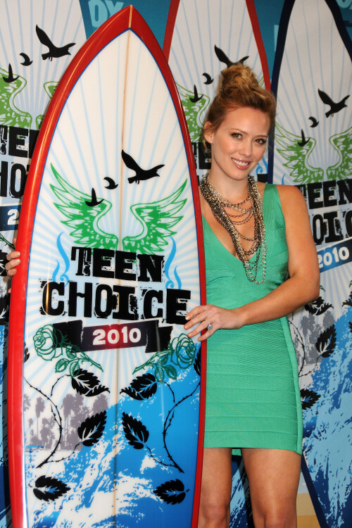 Hilary_Duff_Teen_Choice_Awards_in_Universal_City_August_8_2010_40.md.jpg