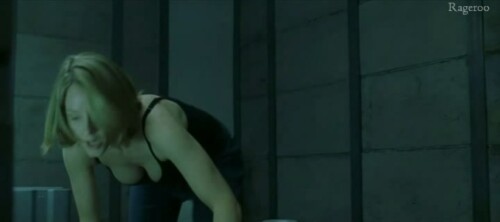 Jodie_Foster_Panic_Room_03.avi_snapshot_00.03_2011.09.16_08.01.33_123_344lo.jpg