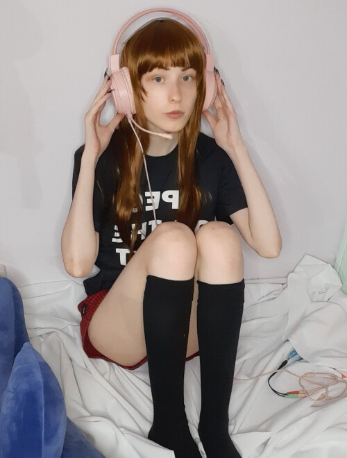 KikiGlitterCos-1492936471476637697-img1.md.jpg