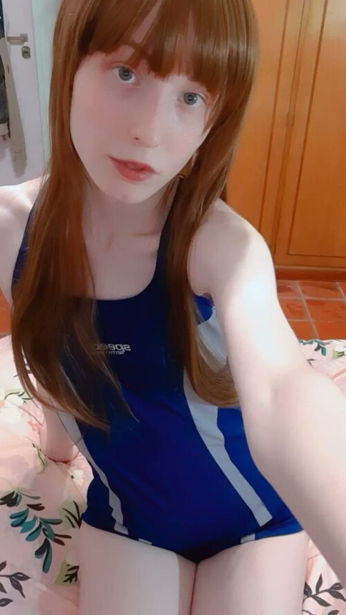 KikiGlitterCos-1494159669304037378-img1.md.jpg