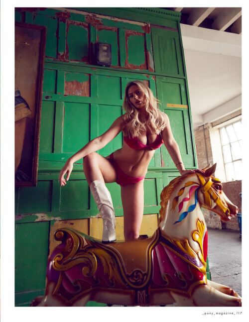 MCG-PonyMagazineIssue-16Image-117.jpg