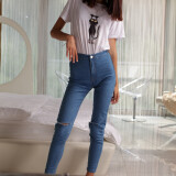 MarvelCharm_Vanessa-Casual-003
